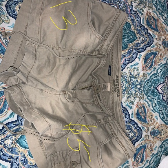 Shorts - Picture 3 of 3